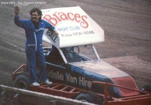 Bobby used Mark Holt's car at Belle Vue. (Photo from Braces Nightclub)