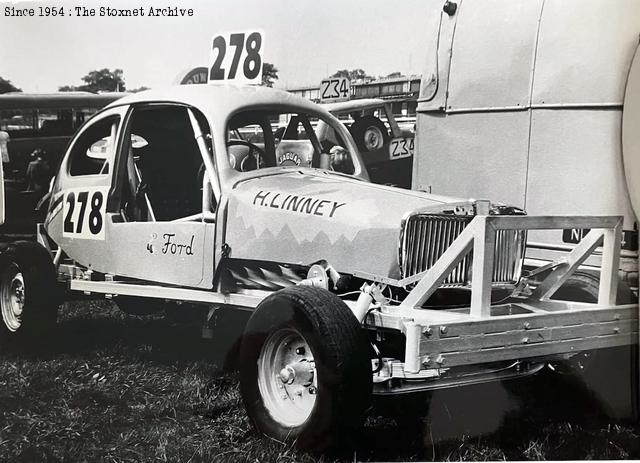 Brands Hatch 1966 (Amanda's stock car photos)