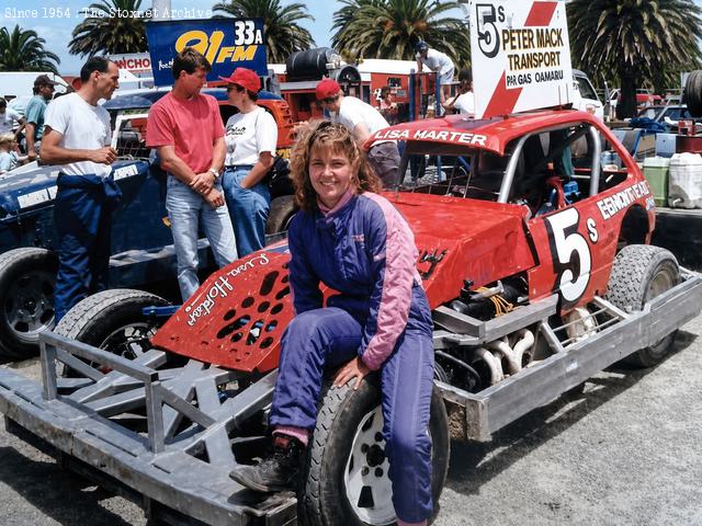 Palmerston, New Zealand, January 1993 (Doing It In The Dirt photo)