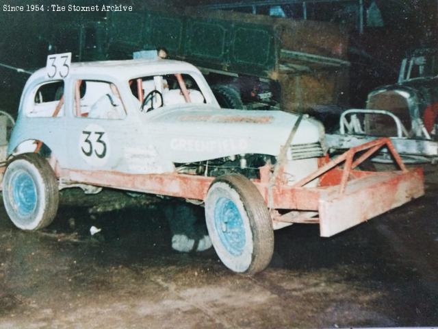 In the pits at Coventry, October 15th 1966. (Photo courtesy Keith Thompson)