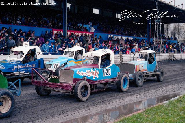 Rochdale, October 1982. Novice Of The Year grid. (Steve Botham photo)