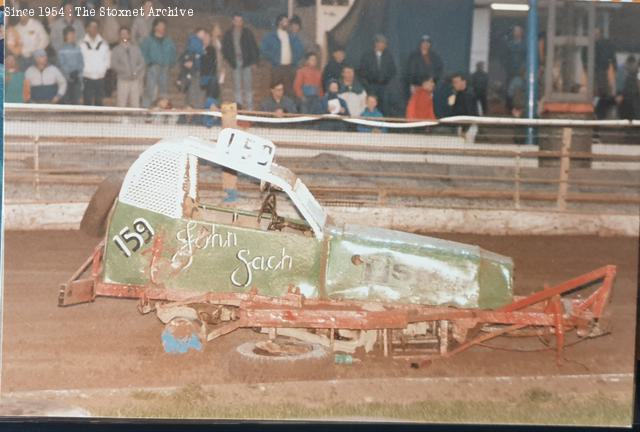 Big crash at Sheffield, 4th April 1988. (John Bayliss photo)