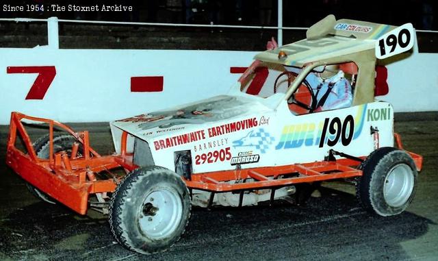 Thumbs-up from Len as World Champion (Chris Binns photo)