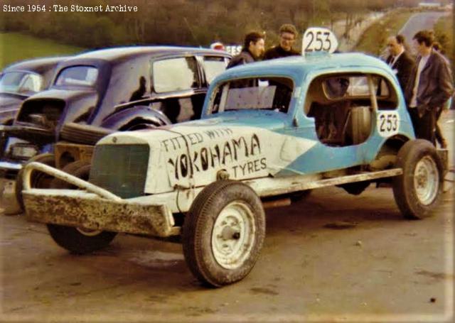 Brands Hatch 1966 (Graham Brown photo)