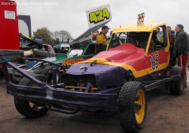 Belle Vue 2009. Rob campaigned this car for many a year. Seen here at after being converted to coil-over suspension. (CGH photo)