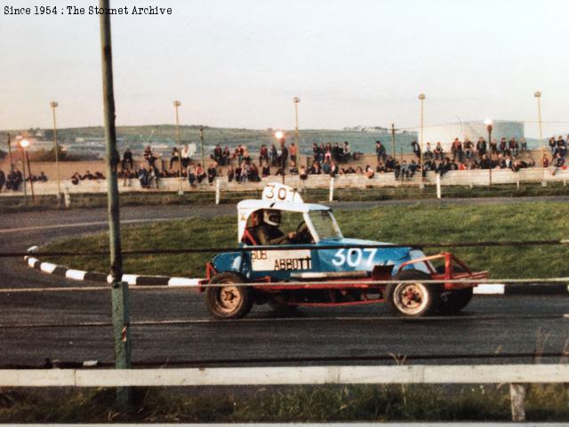 Bob at Blackburn on 11th September 1982. (Des Penny photo)
