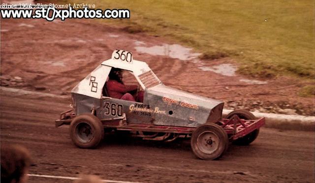 Roger lining up at Rochdale, approx 1979 (Colin Casserley photo)