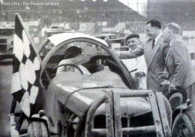 Trophy presentation by former British Middleweight Champion Jock McAvoy.Belle Vue, June 1955. (Wright Wood photo)