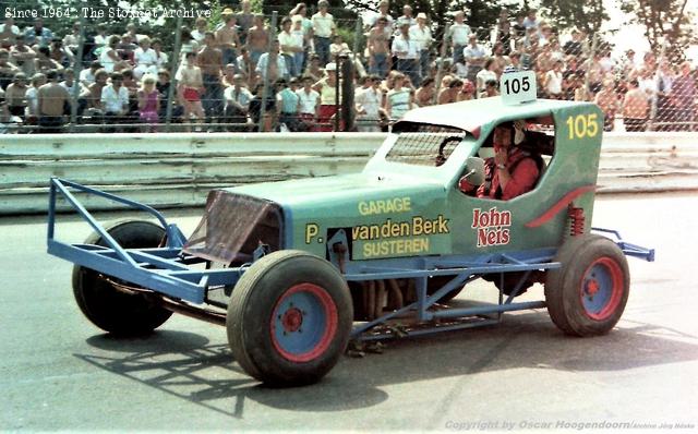 Baarlo, Netherlands 1984. This car was built by Peter van den Berk. John only raced it a few times. Mat de la Roy raced it afterwards and put it on its roof twice in a year. (Oscar Hoogendoorn photo)