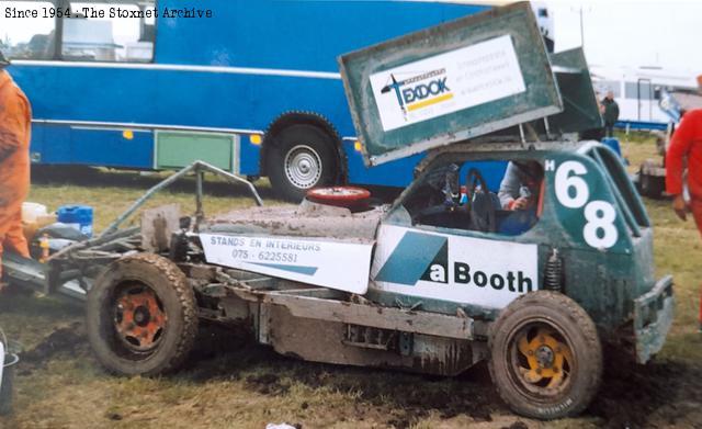 Skegness, May 2002 (Nigel Barratt photo)