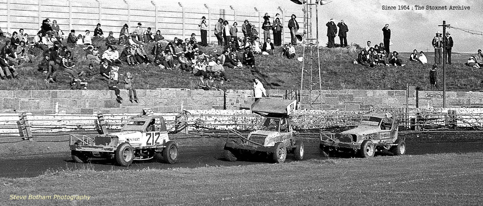 212 Frankie Wainman, 304 Dave Mellor, 199 Mike Close. Rochdale 1982.